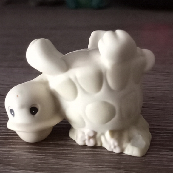 Turtle precious moment - Picture 1 of 1